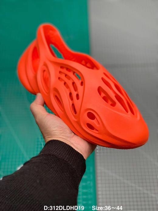 yezi洞洞鞋 商品图0