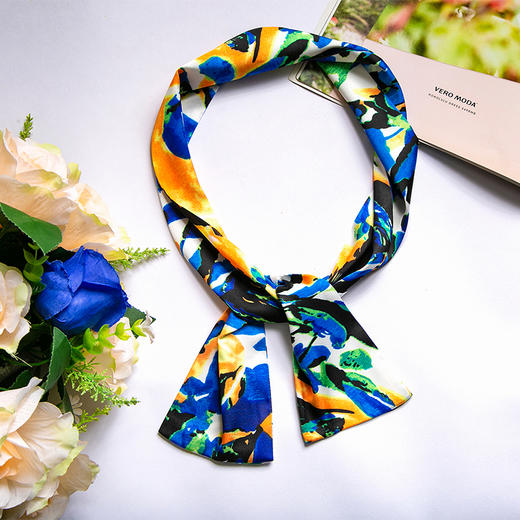 Y20913 星月夜空系列丝光缎丝巾 雾境 商品图0