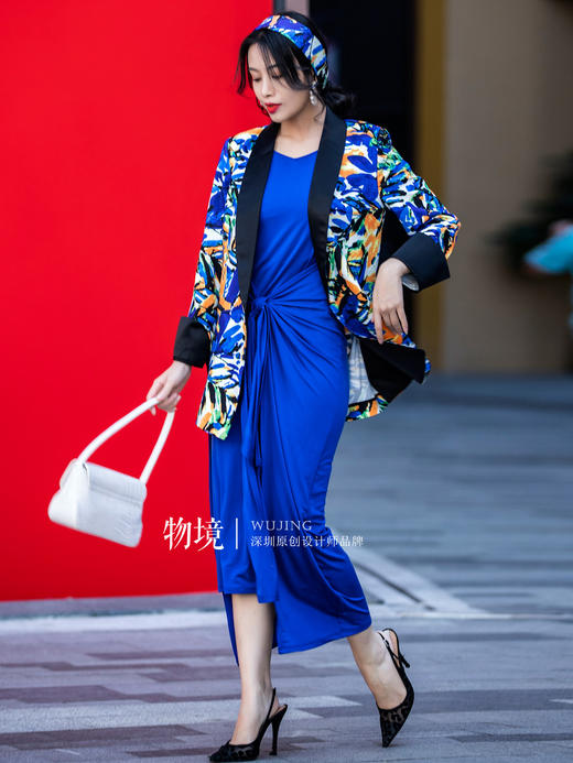 Y20913 星月夜空系列丝光缎丝巾 雾境 商品图7