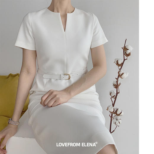 白色V领短袖腰带连衣裙 商品图6