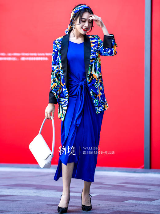 Y20913 星月夜空系列丝光缎丝巾 雾境 商品图5