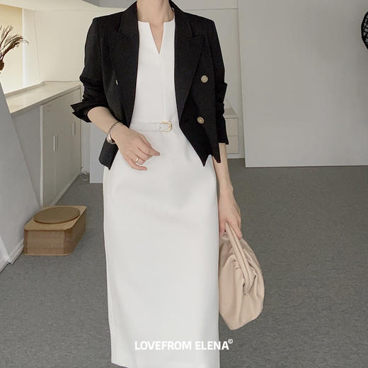 白色V领短袖腰带连衣裙 商品图5