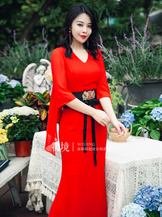 Y20906 暗夜玫瑰系列虎头刺绣腰带 雾境 商品图3