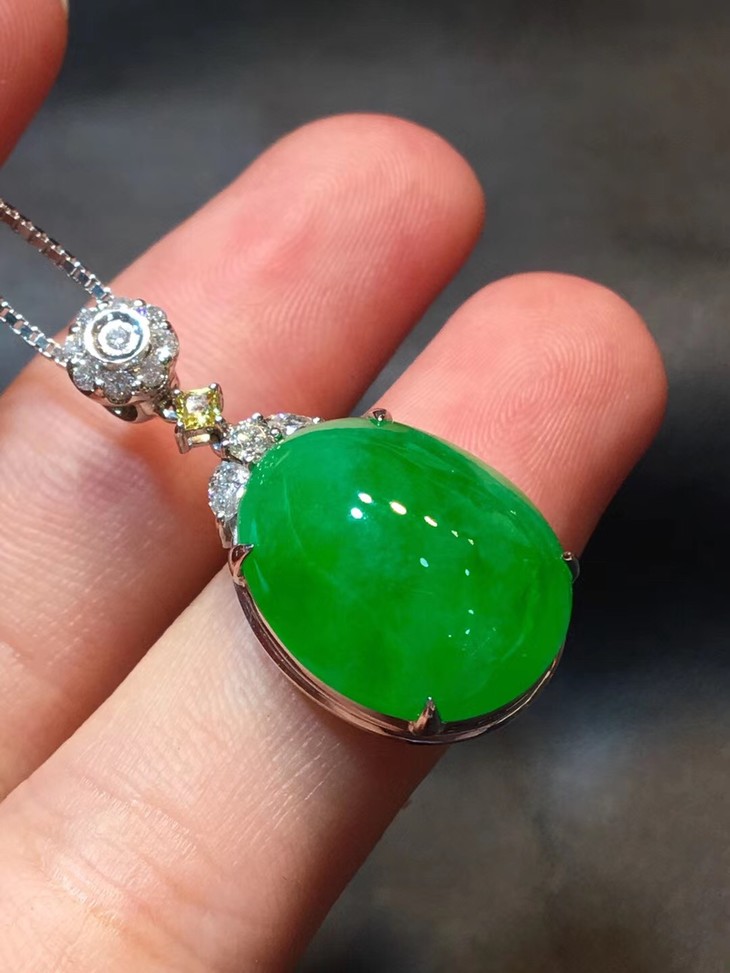 新品蛋面吊坠冰种绿饱满简约镶嵌凸显翡翠够级数实物稍淡