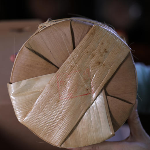 澜沧古茶2011年乔木铁饼熟茶大饼普洱茶老茶干仓熟普 商品图2