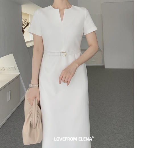白色V领短袖腰带连衣裙 商品图1