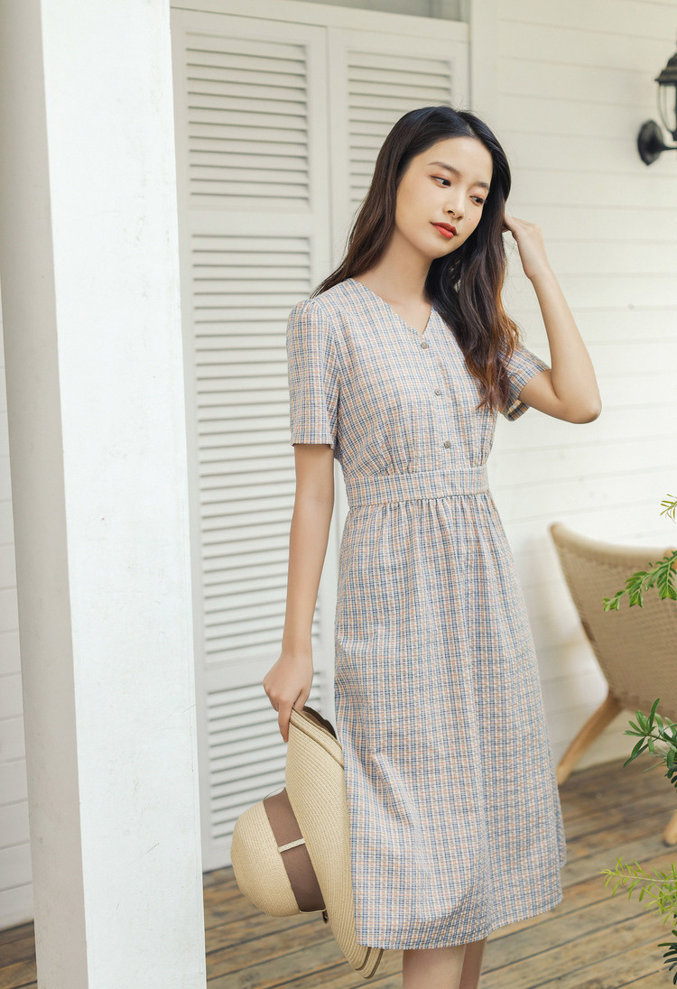 茵曼中长款连衣裙女2020夏装新款v领格纹短袖高腰显瘦小清新a字裙