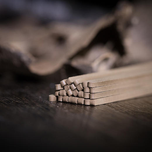 【致诚·迦境】芽庄高端礼佛用香，无粘粉纯粉压制 商品图3