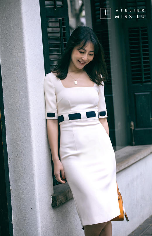 AtelierMissLu /Bianca-奶白藏青系带方领修身裙 商品图8