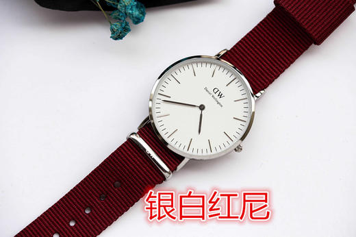 DanielWellington时尚手表尼龙款 丹尼尔惠灵顿腕表DW手表,全新升级包装，金银两款，配色齐发。经典时尚 商品图1