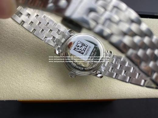 正品保真（女士）
天梭，T097港湾系列情侣对表，简洁百搭商务表，原装瑞士ETA石英机芯，全部原装配件组装，男~40mm女～28mm表径。一表一号，三码一表，全新全套出。 商品图7