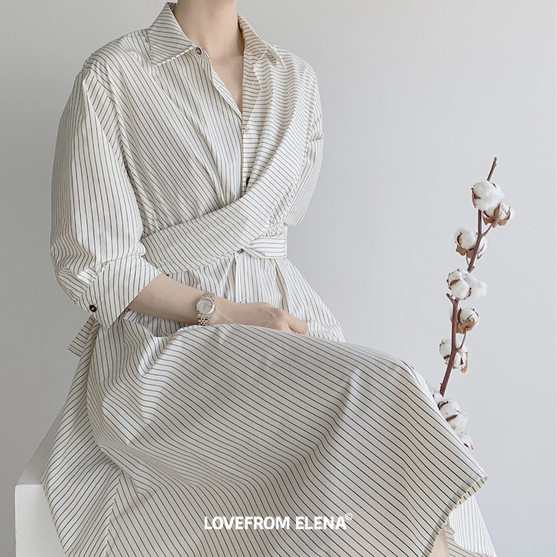 黑白条纹衬衫连衣裙