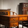 20世纪 海南黄花梨三联写字台 商品缩略图1