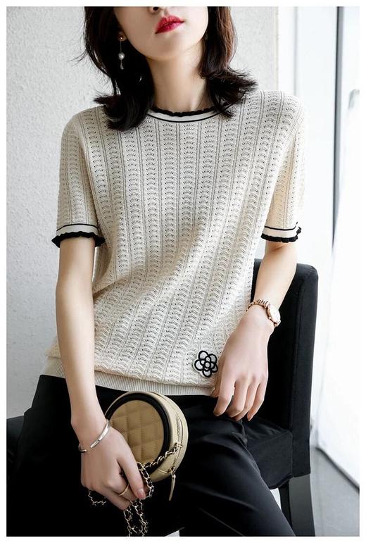 d050990夏季女士新款山茶花镂空竖条冰丝针织衫