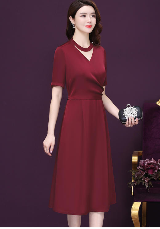 WXY-1073X夏新款大码纯色V领阔太太宽松简约气质礼服 商品图1