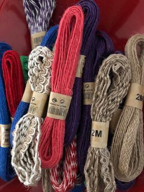 稍宽彩色麻绳/单把/3元