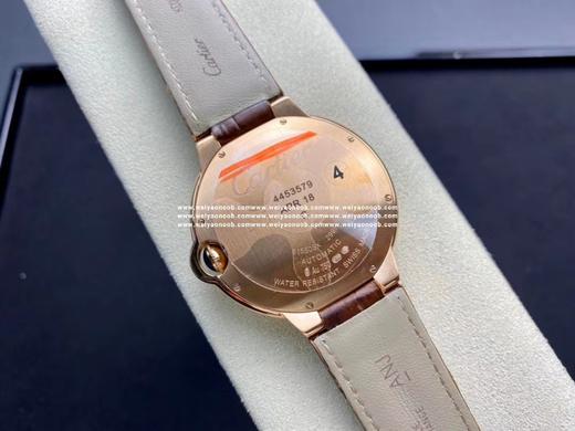 V6 厂 卡地亚 全玫瑰金 蓝气球 可搭载皮带和钢带，42mm 直径42x13mm，搭载2824自动机械机芯，316精钢表壳，凸形鱼眼蓝宝石镜面，烧蓝钢针，折叠扣，防水50米！乱真之作！ 商品图6