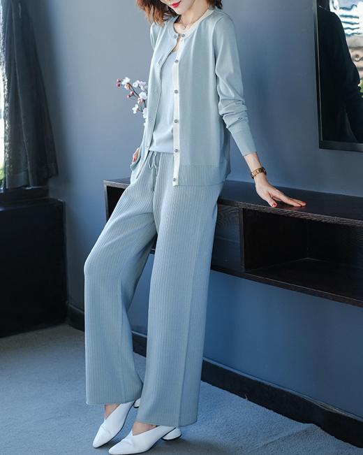 AHM-spzz6203冰丝针织新款气质小香风背心时尚开衫三件套 商品图3