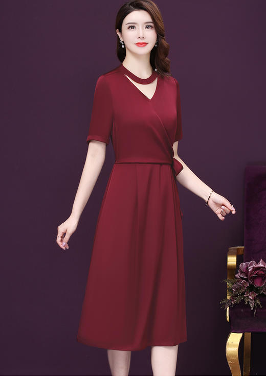 WXY-1073X夏新款大码纯色V领阔太太宽松简约气质礼服 商品图3