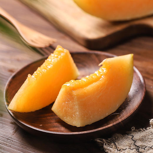 【直播活动】【陆地火焰蜜瓜王】9-10斤火焰蜜瓜 2个装+价值38元新疆特色丝巾一条！ 商品图2