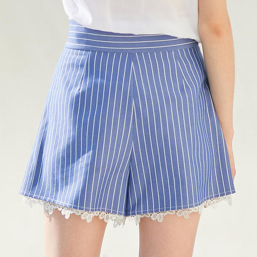 OLrain法式高级穿搭条纹休闲裤女夏季2022高腰蕾丝阔腿短裤子 商品图1