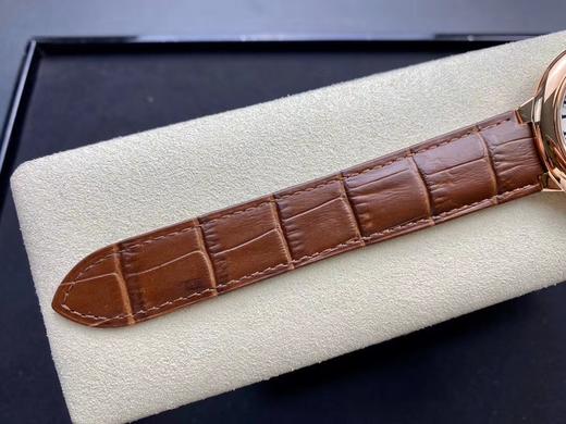 V6 厂 卡地亚 全玫瑰金 蓝气球 可搭载皮带和钢带，42mm 直径42x13mm，搭载2824自动机械机芯，316精钢表壳，凸形鱼眼蓝宝石镜面，烧蓝钢针，折叠扣，防水50米！乱真之作！ 商品图9