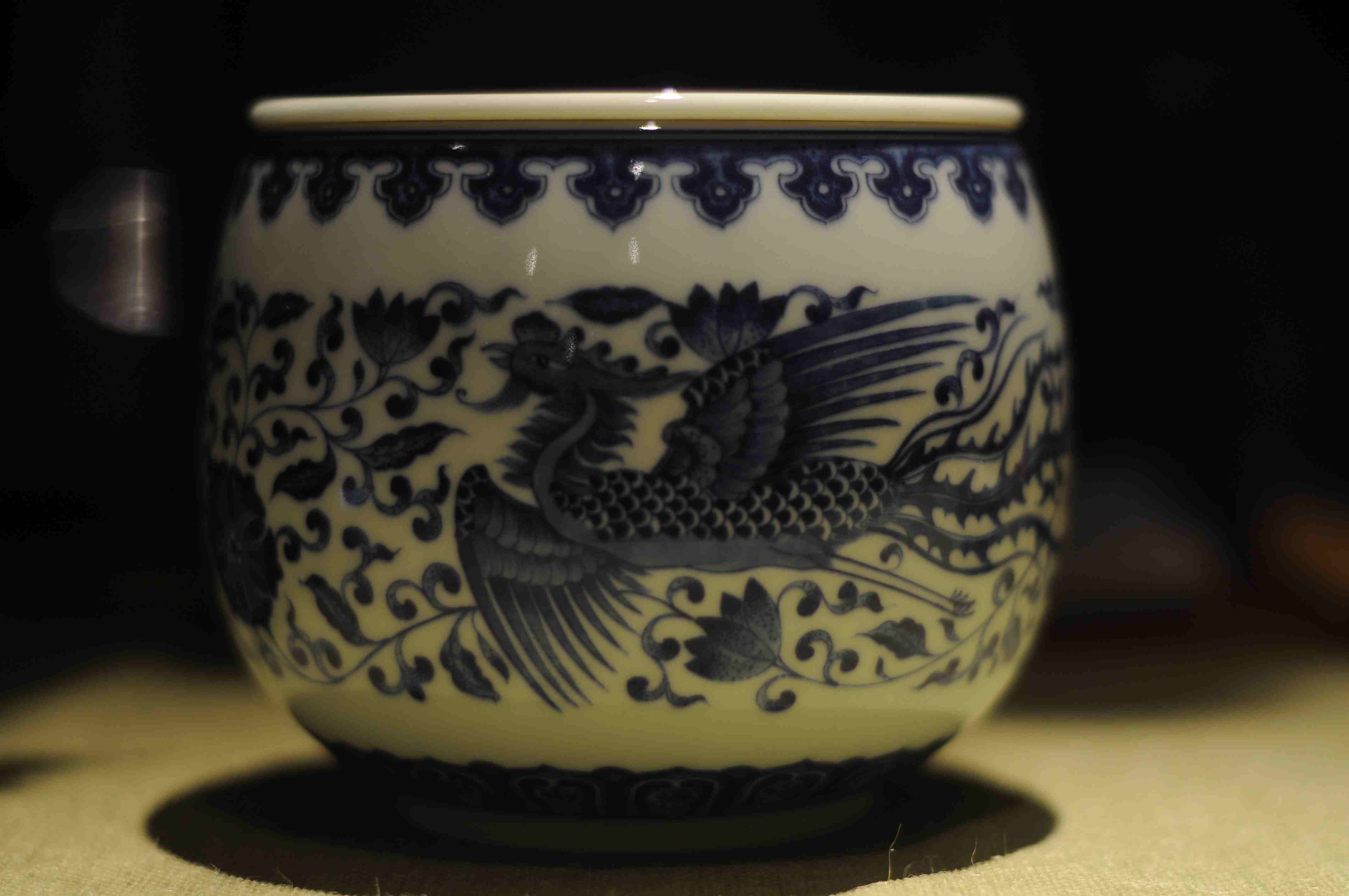 仿古青花龙凤大渣斗