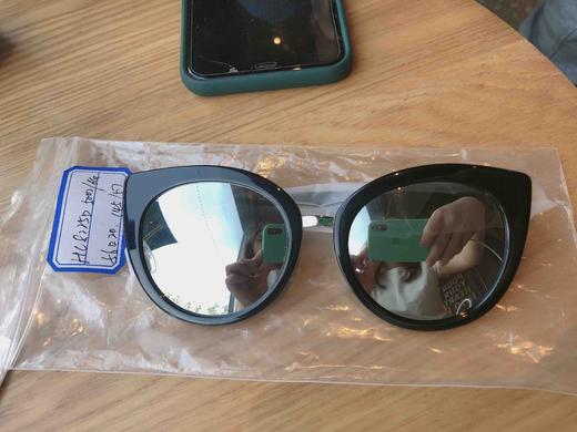 孤品！Coach HC8225D 亚洲版太阳镜黑框水银镜面保真 商品图3