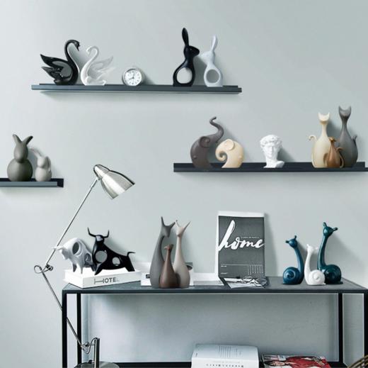 【家居百货】北欧陶瓷工艺品摆件 家居装饰创意家居客厅电视柜陶瓷鹿礼品 商品图1