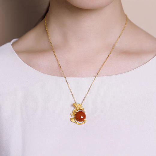 CW001-77S925纯银镀金南红玛瑙个性银杏叶高档气质女士复古吊坠套链 商品图2