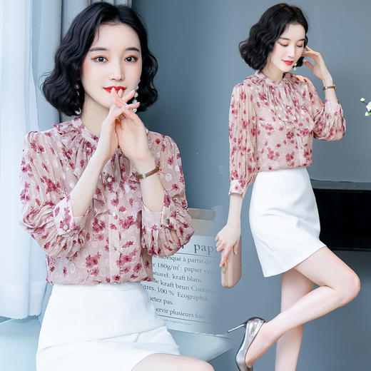 DD-9115复古港味灯笼袖木耳边时尚气质泫雅风上衣 商品图1