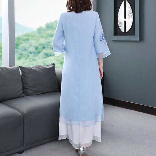 THX-020104017新款女神范高腰宽松复古中国风七分袖立领刺绣连衣裙 商品图3