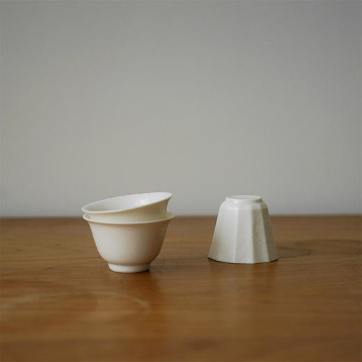 「中国 新之舍」奶酪白釉 茶杯 / 茶碗 商品图2