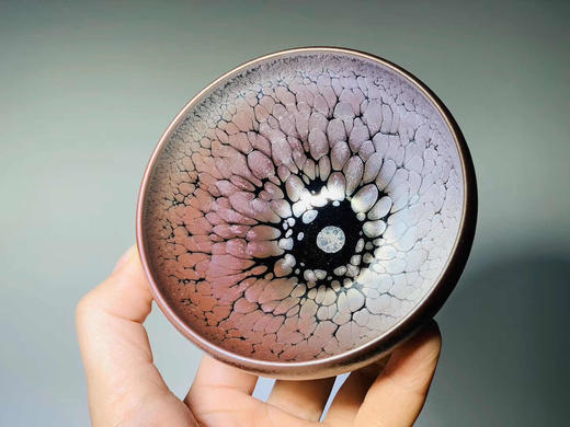 建盏【芳菲-官帽】尺寸:8.24.2cm 作者:吴继旺