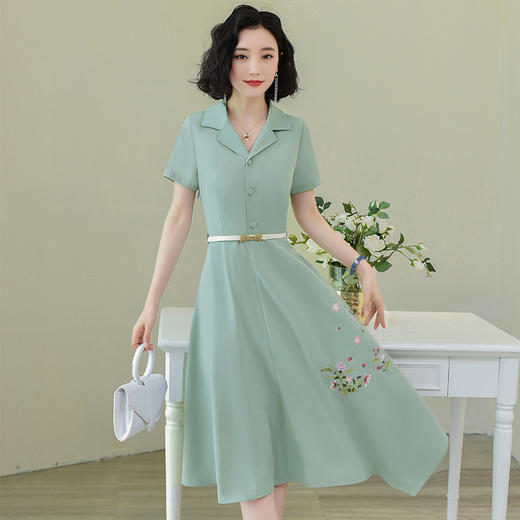 WZNH-SWCS926短袖中长款气质优雅潮流舒适时尚连衣裙 商品图2