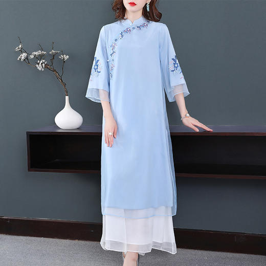 THX-020104017新款女神范高腰宽松复古中国风七分袖立领刺绣连衣裙 商品图0