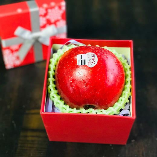 新西兰爱妃苹果|  超级红宝石，光滑红亮亮的，新果子就是清脆甜，浓浓的玫瑰香苹果香焦糖味儿~ 商品图4