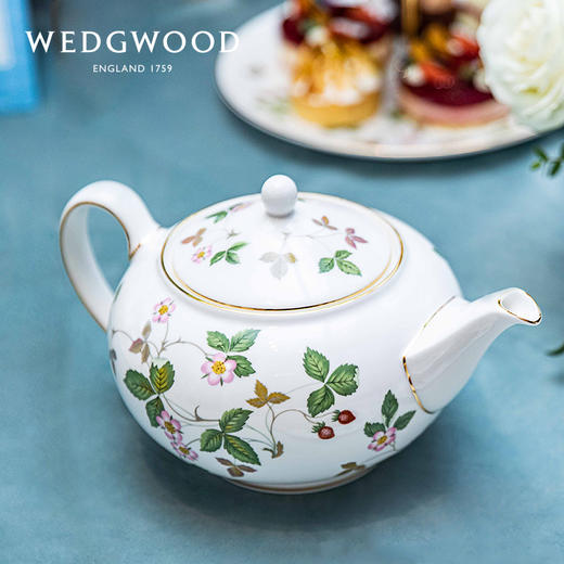 WEDGWOOD玮致活野草莓600ml小茶壶骨瓷带盖咖啡壶茶水壶单壶礼盒 商品图0