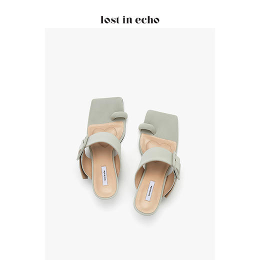 【微瑕疵不退不换】lost in echo 设计师女鞋2020新款时尚 单指包扣中跟凉鞋 2色可选 商品图4