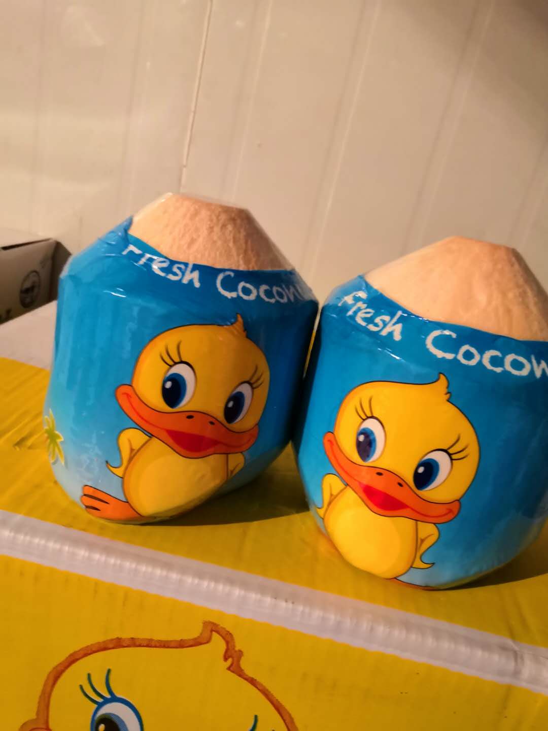 小黄鸭  椰青 单枚