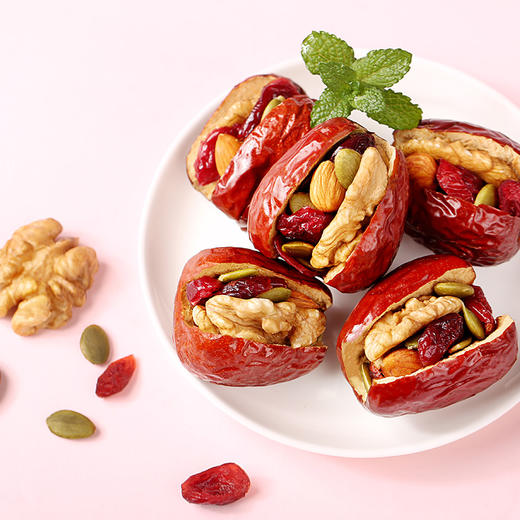 【百草味】抱有料-抱抱果枣夹坚果果干216gx2袋 商品图4