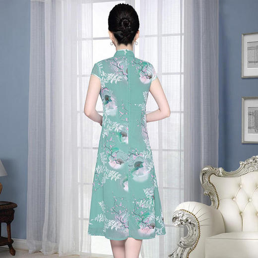 JS-XL8515复古气质开叉天丝改良旗袍裙 商品图3