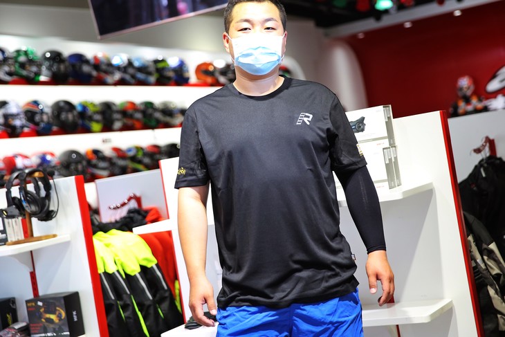 xl码-身高175厘米-体重190斤