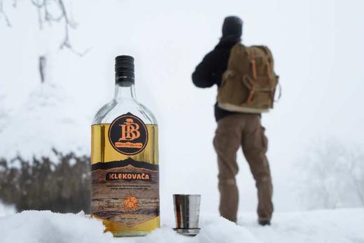 蓝色的金子！快乐的钥匙！塞尔维亚国酒！东欧醉古老酒厂——Rakija巴帝纳白兰地全系列（限量7年陈，1858国酒、草本5年陈、杜松子5年陈、2年陈、迷你酒版） 商品图5