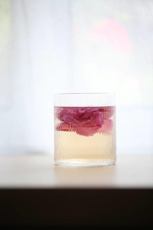 猫太推荐----一朵会在水中漫舞的玫瑰花 （一罐35朵） 商品图1