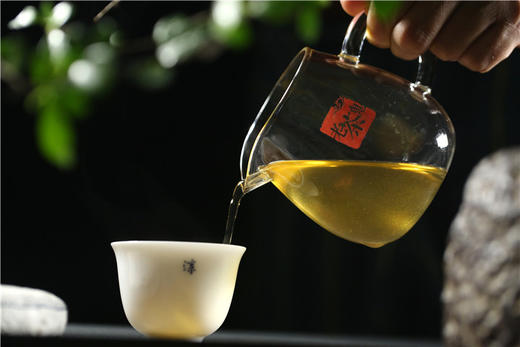 携谁隐茶坊  黑紫娟私藏饼（2016） 商品图11