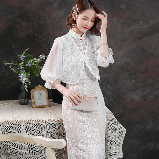 zsm200421修身改良高端蕾丝假两件灯笼袖旗袍