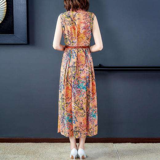 AHM-nrg9412无袖气质优雅大摆长裙修身复古印花连衣裙 商品图3