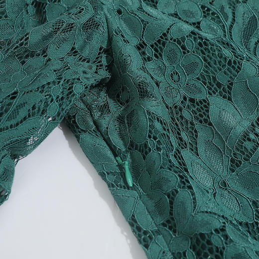 佐尔美春秋季新款纯色气质复古镂空流苏圆领连衣裙E91LL02 商品图3