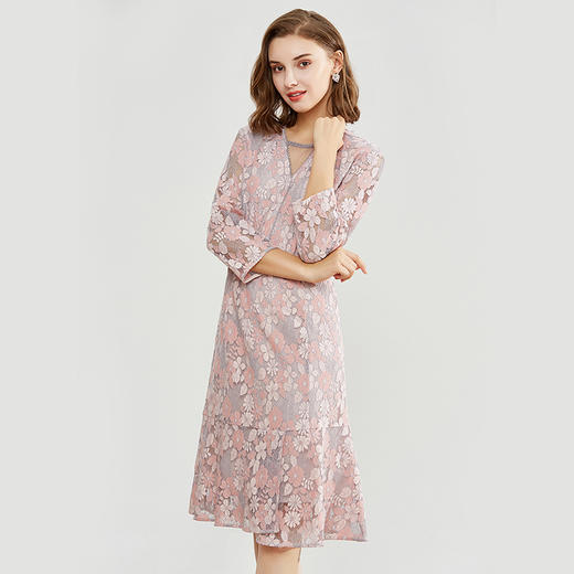 秋季新款气质优雅减龄显瘦蕾丝七分袖连衣裙E93LL22 商品图3